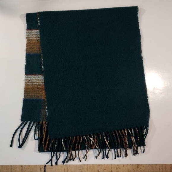 Field Manor Cashmink plaid fringed scarf - Picture 4 of 11